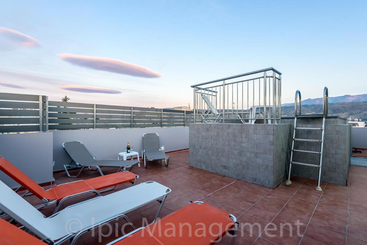 Elegant 2Br Apt Rooftop Pool & Walk To Old Town 干尼亞 外观 照片